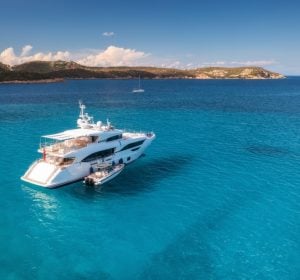 hostess-steward-yacht-iet-training